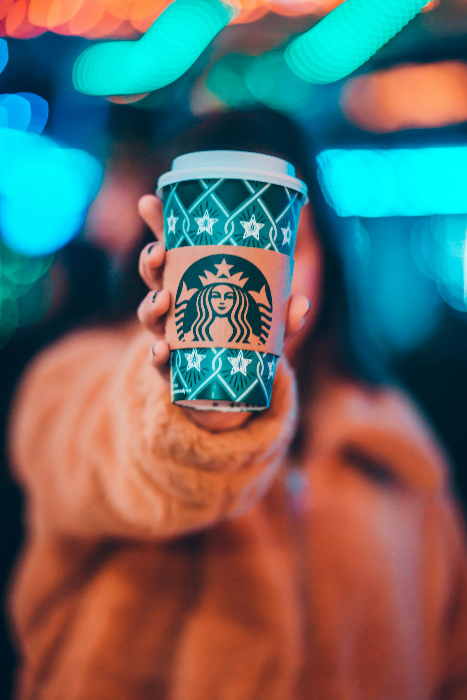 How to Reach Out to Brands for Sponsorships (With Examples)